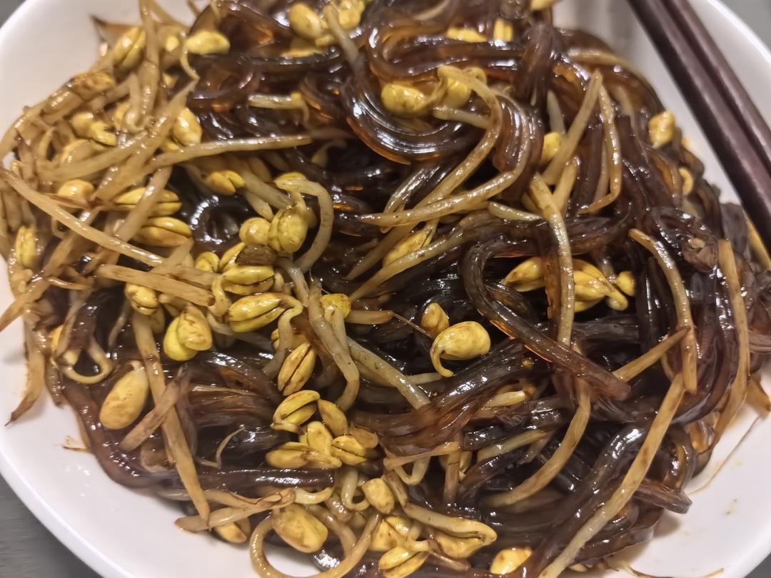 黄豆芽炒粉条