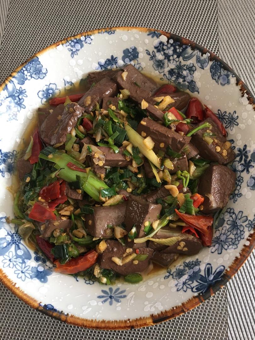 冒鸭血，让一碗白饭幸福飞起！