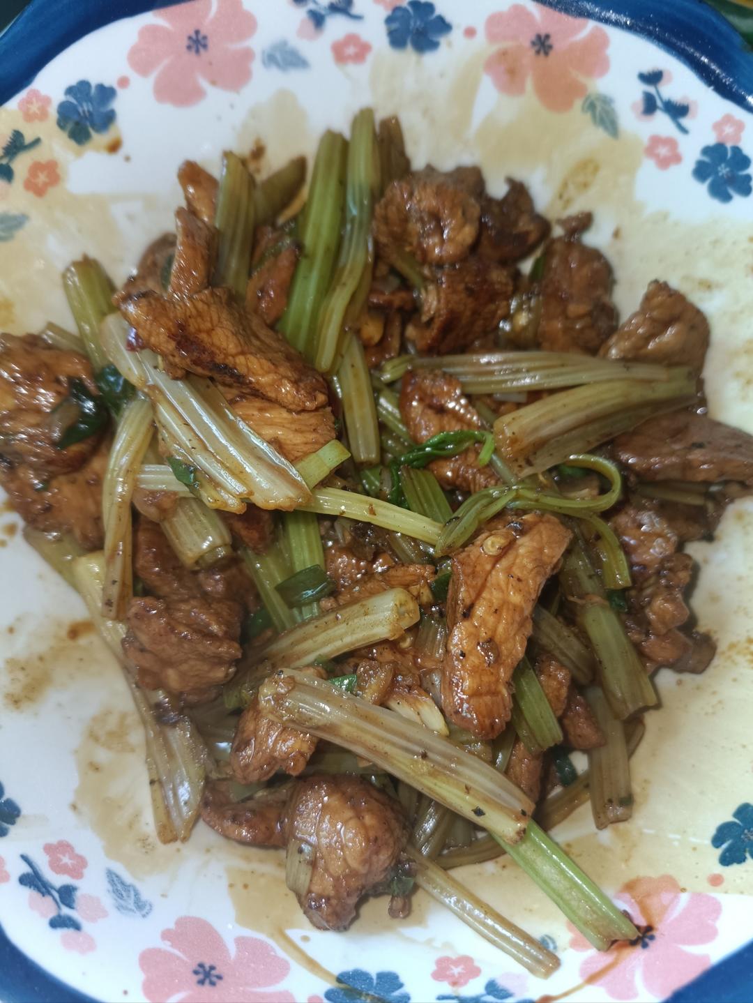 芹菜炒肉丝