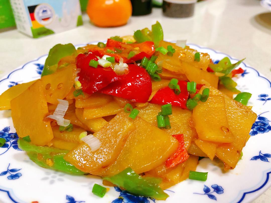 美味😍辣炒土豆片的做法