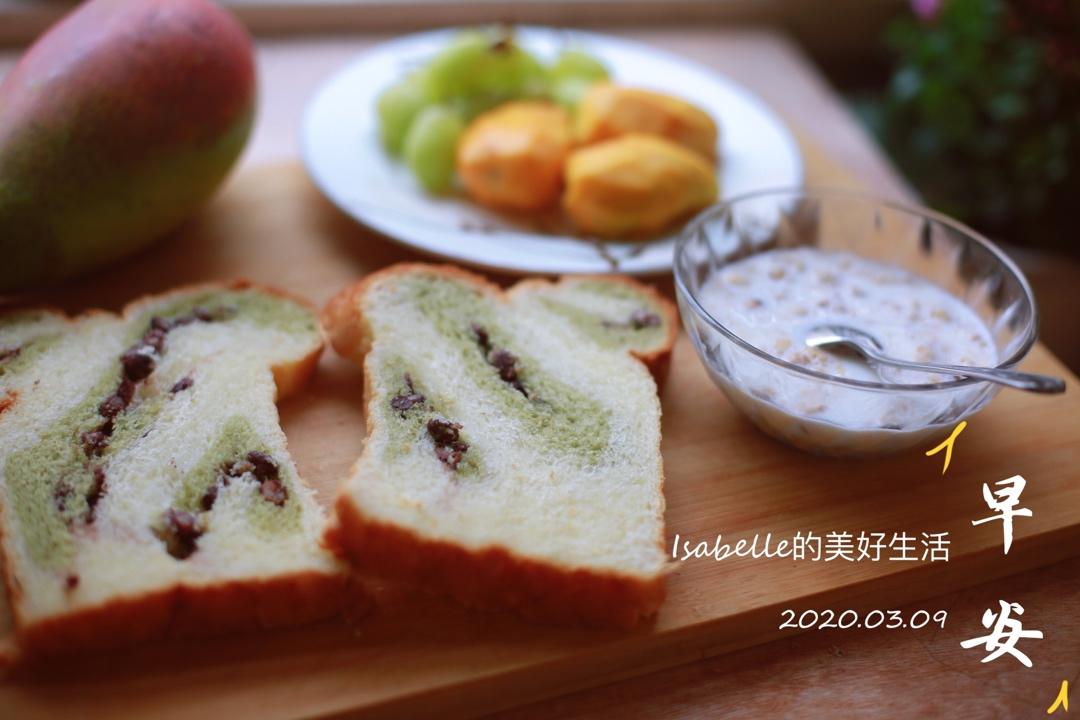 抹茶蜜豆吐司 小清新的颜色 好看又好吃