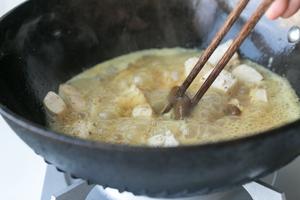 凤梨鸡肉咖喱的做法 步骤5