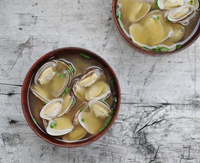 蛤蜊味噌汤的做法