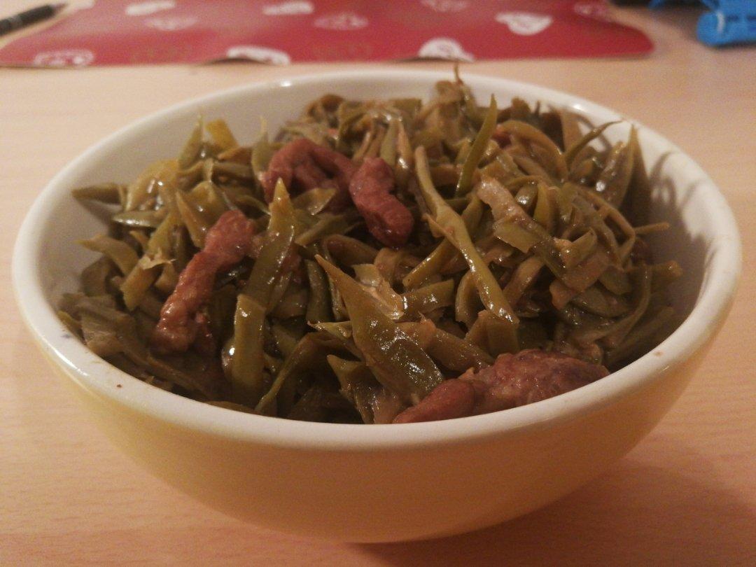 啤酒炖五花肉干豆角