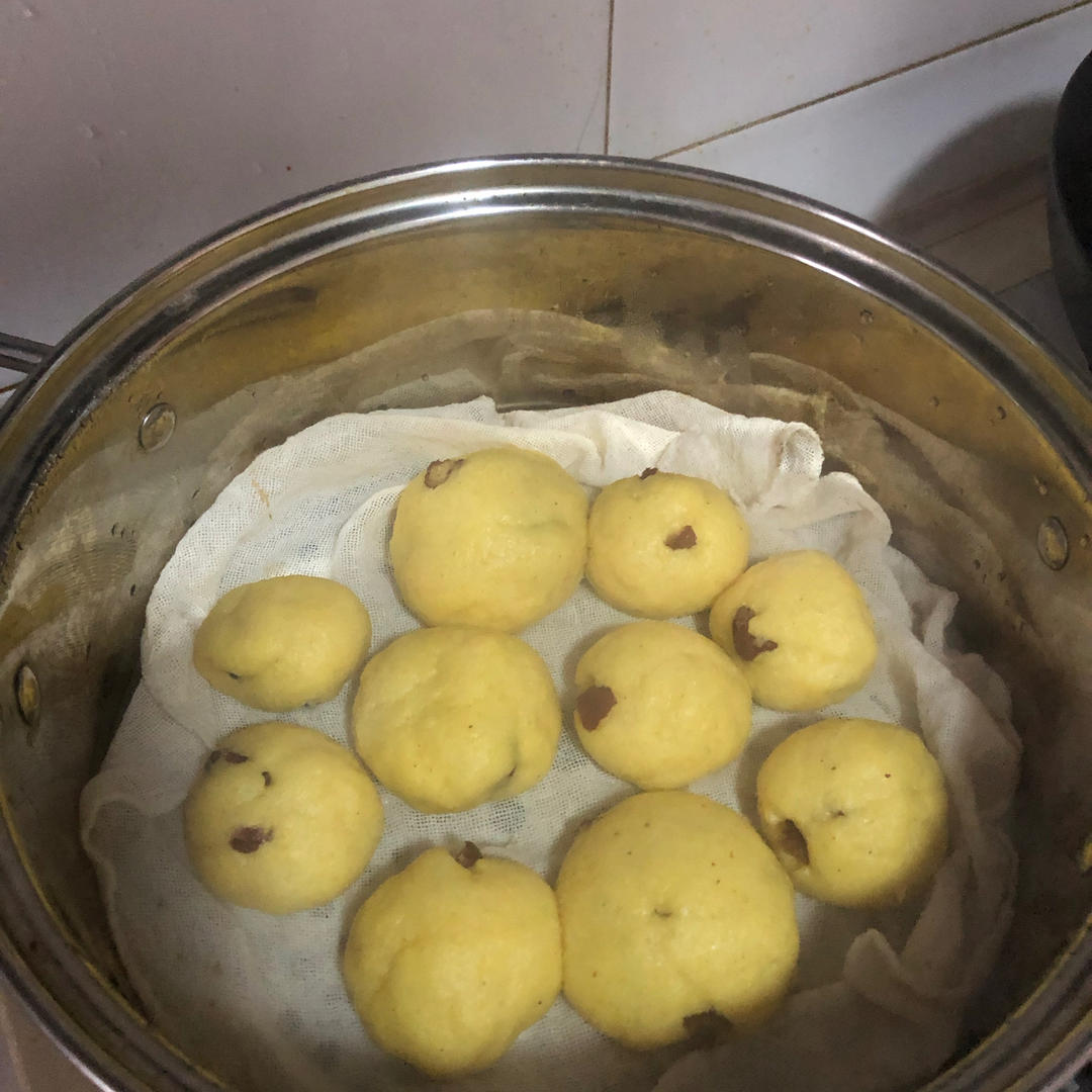 玉米面红枣馒头   这么做松软    香甜   口感好易消化  附细节视频