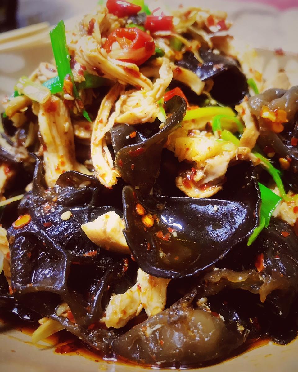 家常香嫩手撕鸡