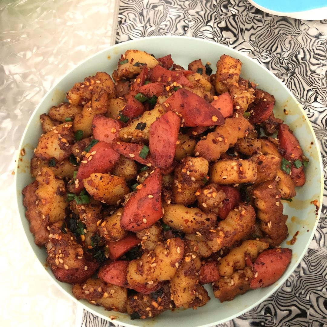 香辣过瘾的孜然土豆火腿，比路边摊还好吃