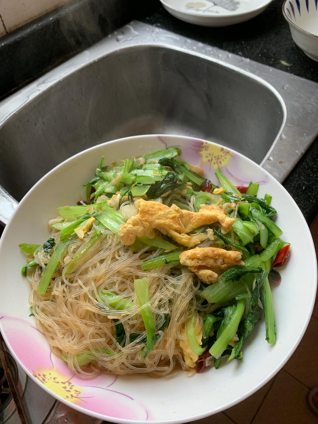 小白菜炒粉丝鸡蛋的做法