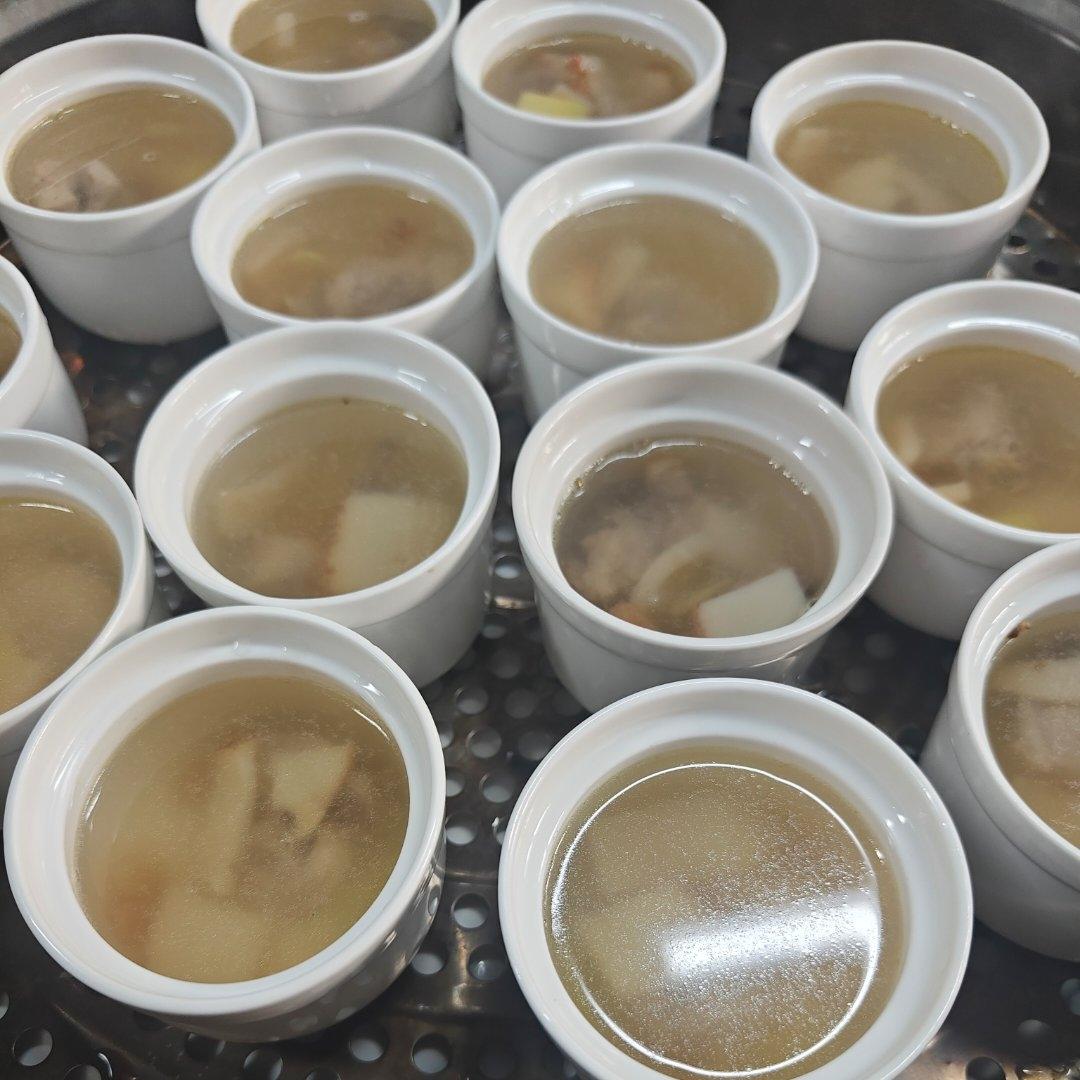 瑶柱螺片橄榄汤（汤品）