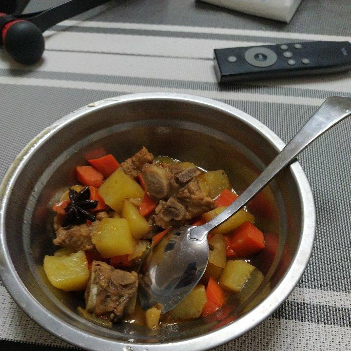 土豆炖排骨