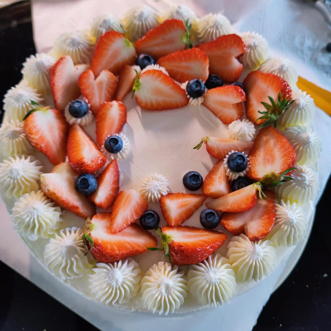 奶油生日蛋糕