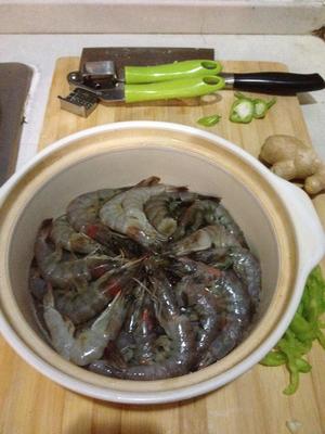 干锅虾的做法 步骤1
