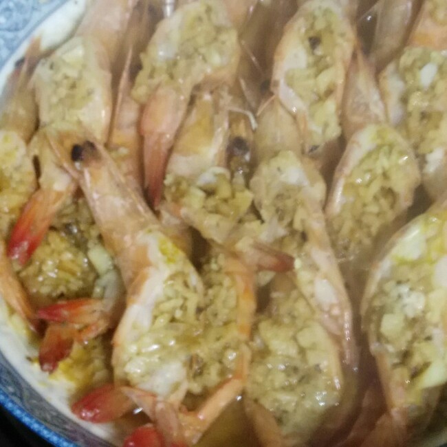 蒜蓉粉丝蒸大虾