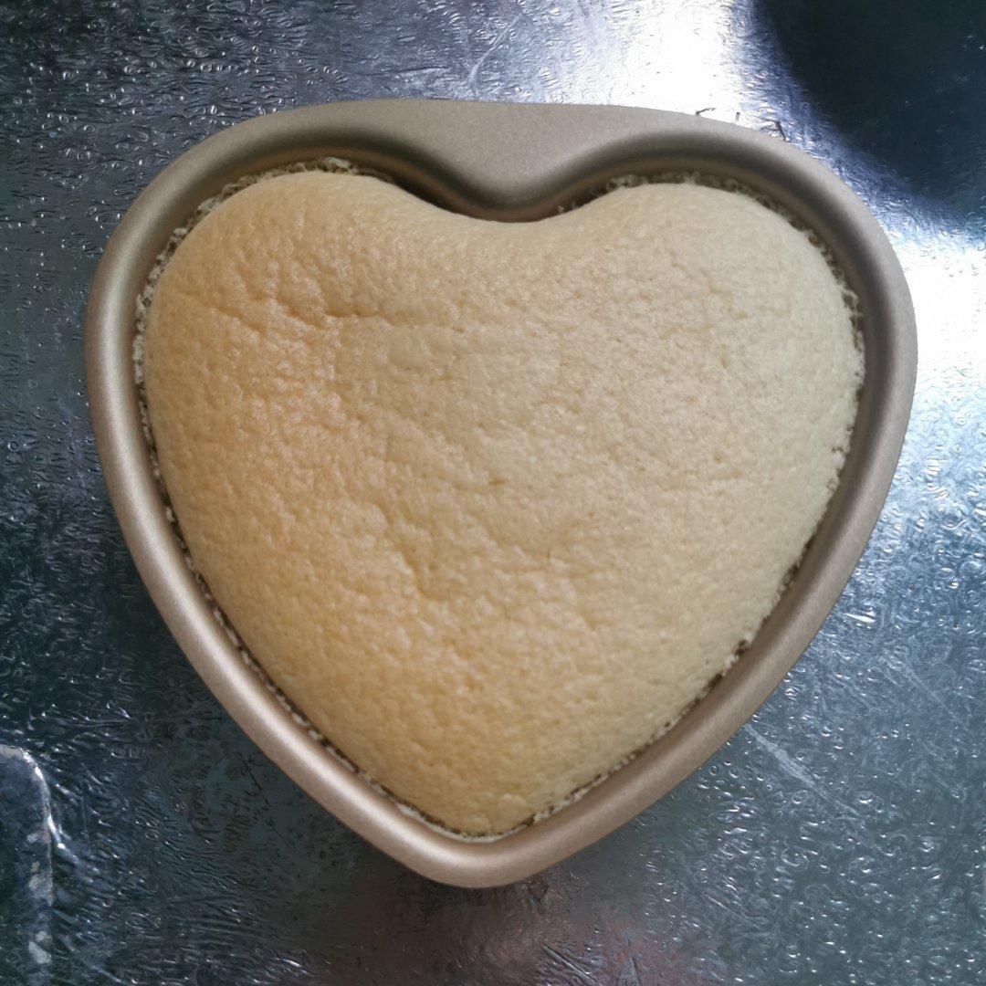 《Tinrry下午茶》教你做基础原味蛋糕卷