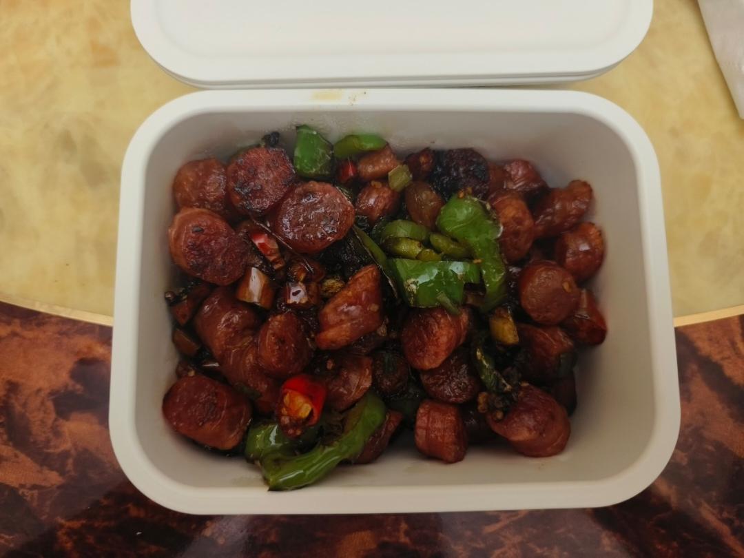 下饭菜:炒腊肠