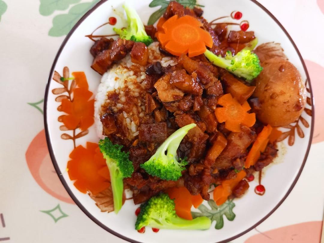 香菇卤肉饭