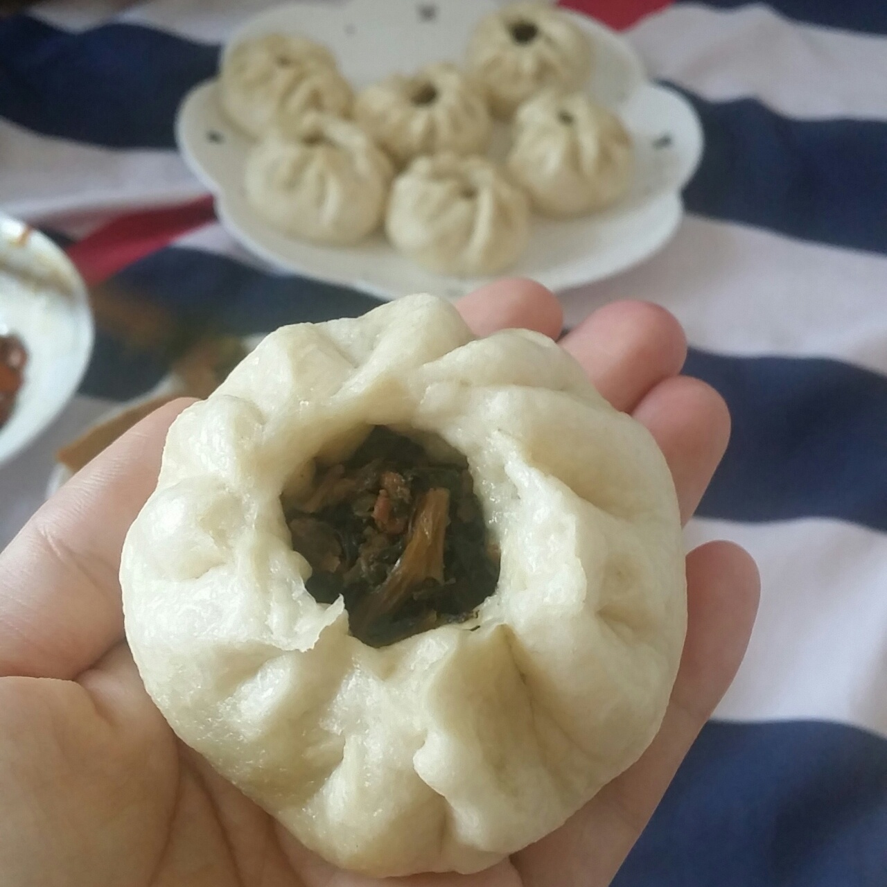 梅干菜肉包-无敌包子皮【墙裂推荐~！！！】