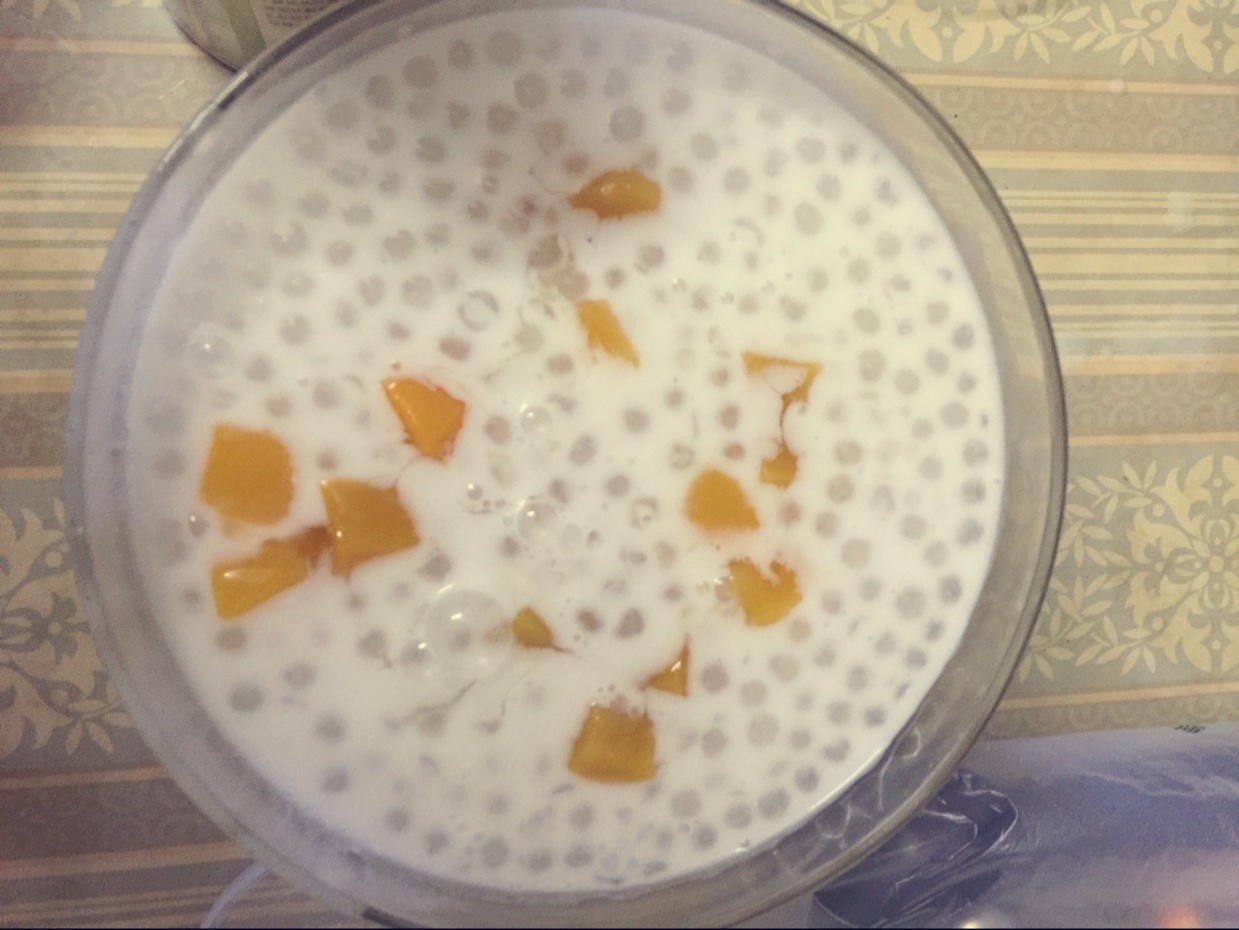 黄桃椰汁西米露