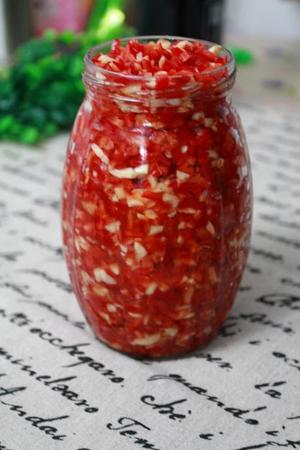轻松制作简单又味美的辣椒酱的做法 步骤5