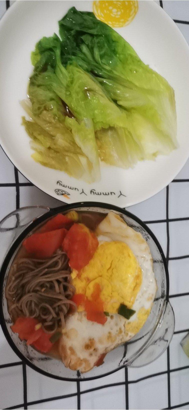 减脂鸡蛋番茄荞麦面