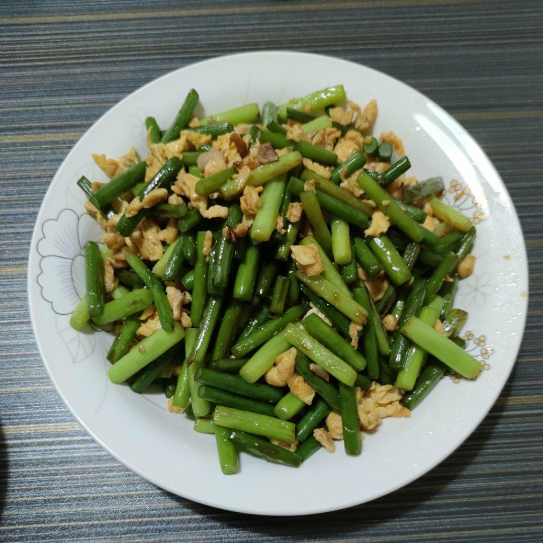 蒜薹炒鸡蛋