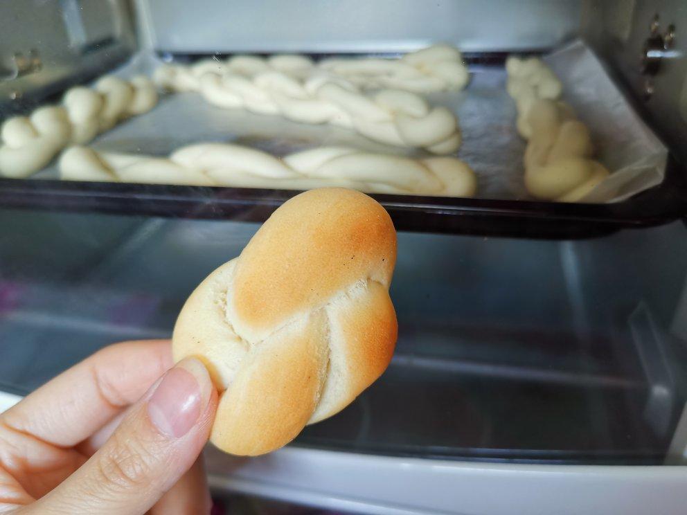 油炸松软麻花~也可以烤箱烤