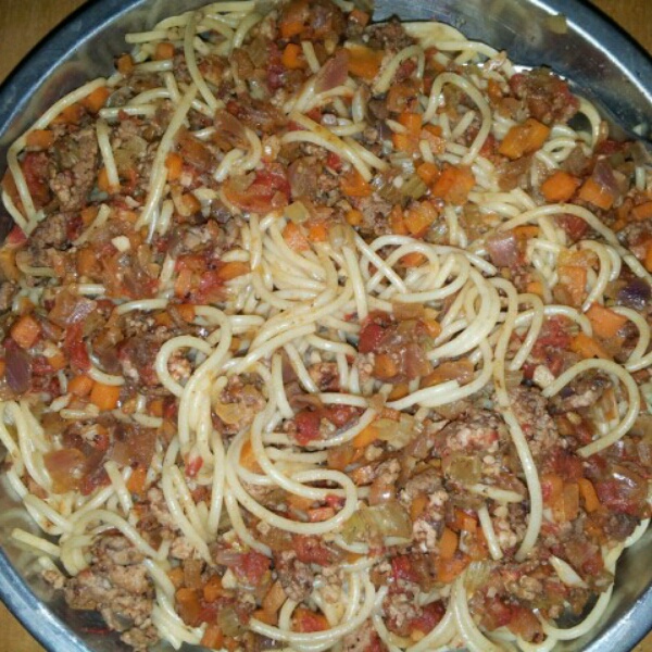 超级美味正宗的意大利番茄肉酱面