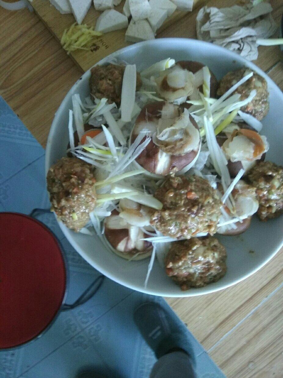 胡萝卜香菇炒木耳