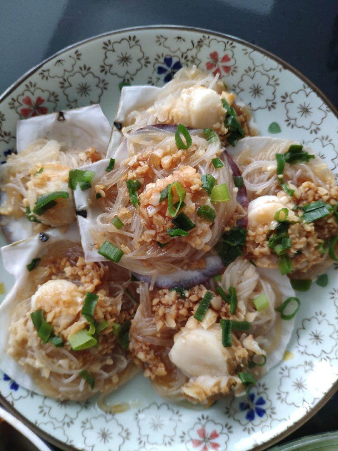 【视频】蒜蓉粉丝蒸扇贝