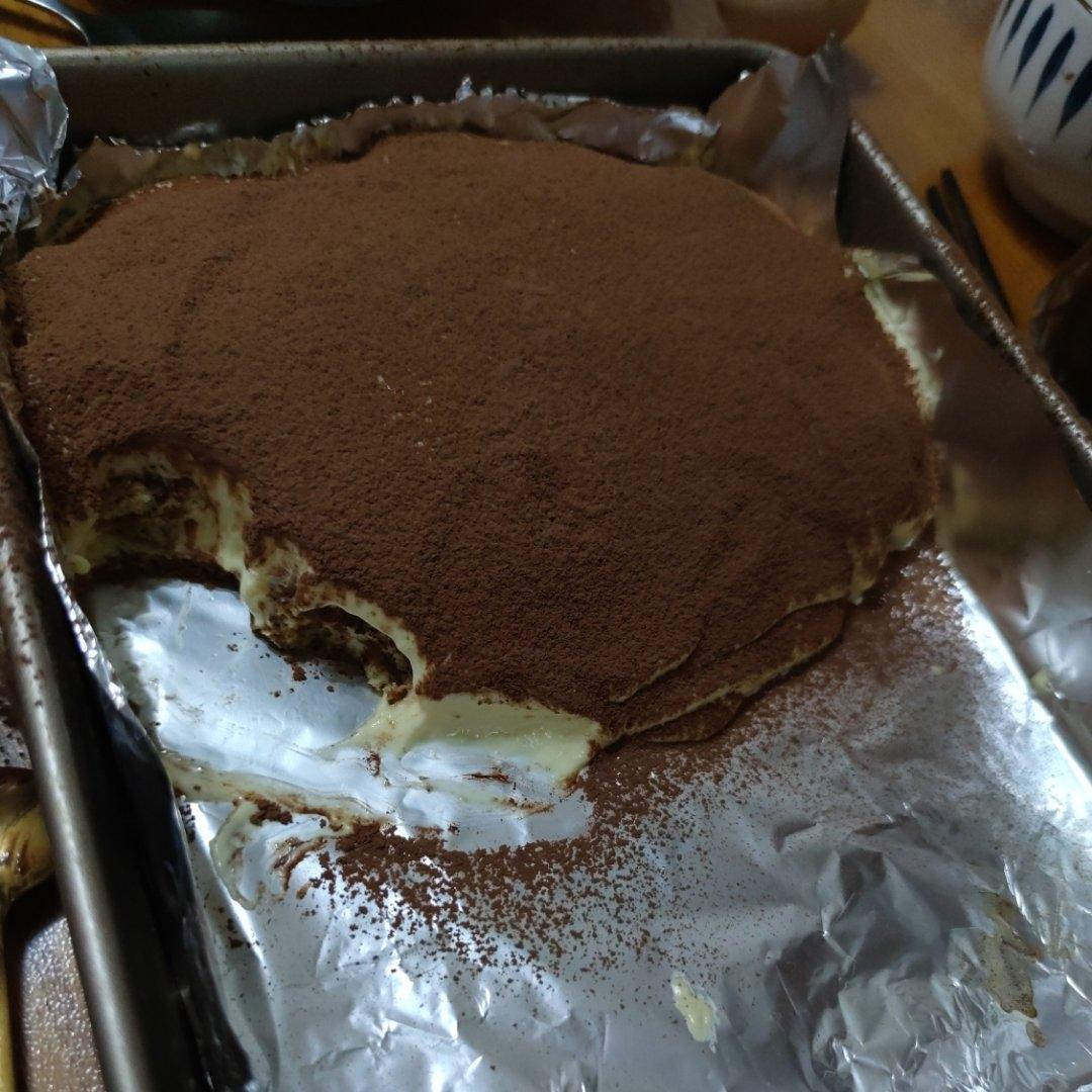 在欧洲学会的经典版提拉米苏