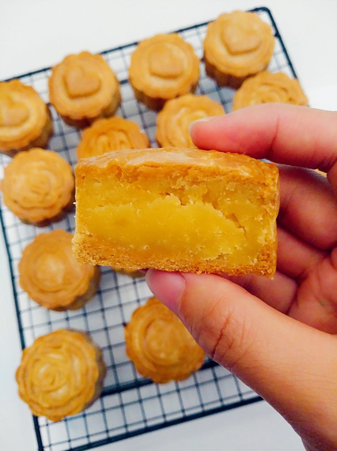 金沙奶黄月饼
