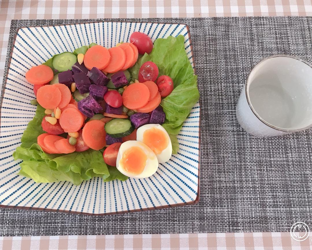 鸡肉蔬菜沙拉