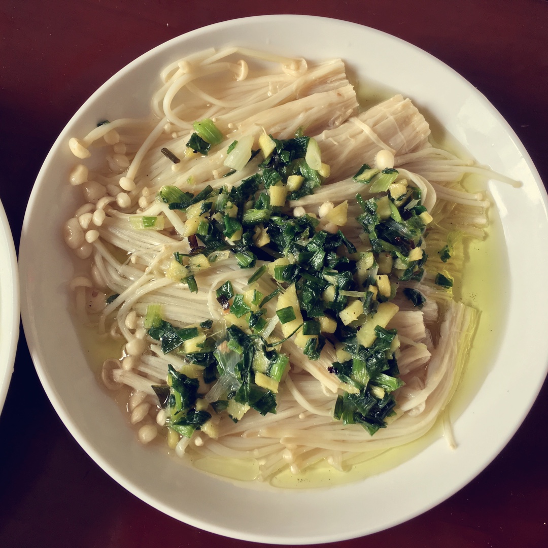 葱油蒸金针菇