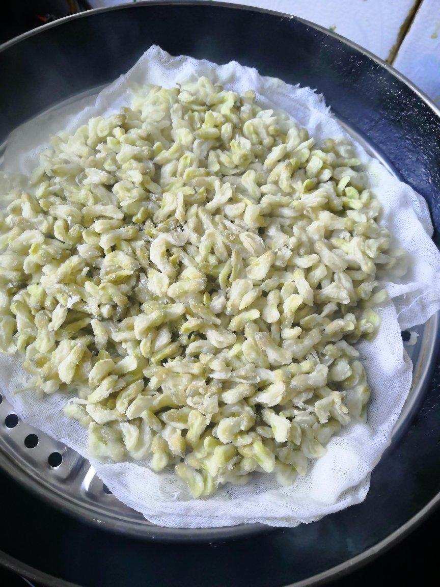 依栏听风做的槐花的n种吃法