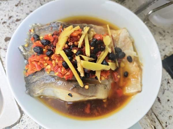 剁椒蒸鱼（青鱼）