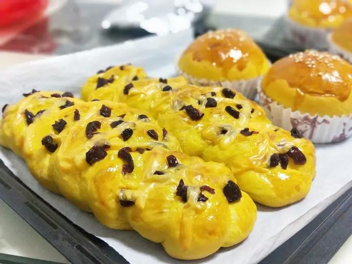 风情麻花辫【辫子面包】