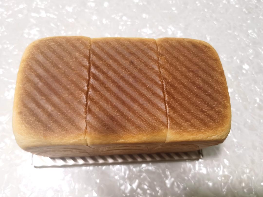 吐司，奶香手撕面包，超级香浓