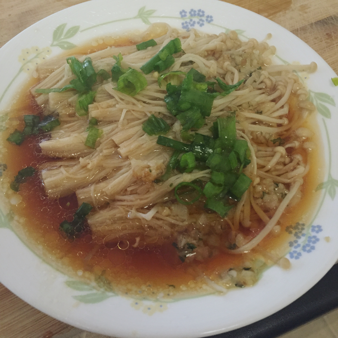 蒜蓉蒸金针菇