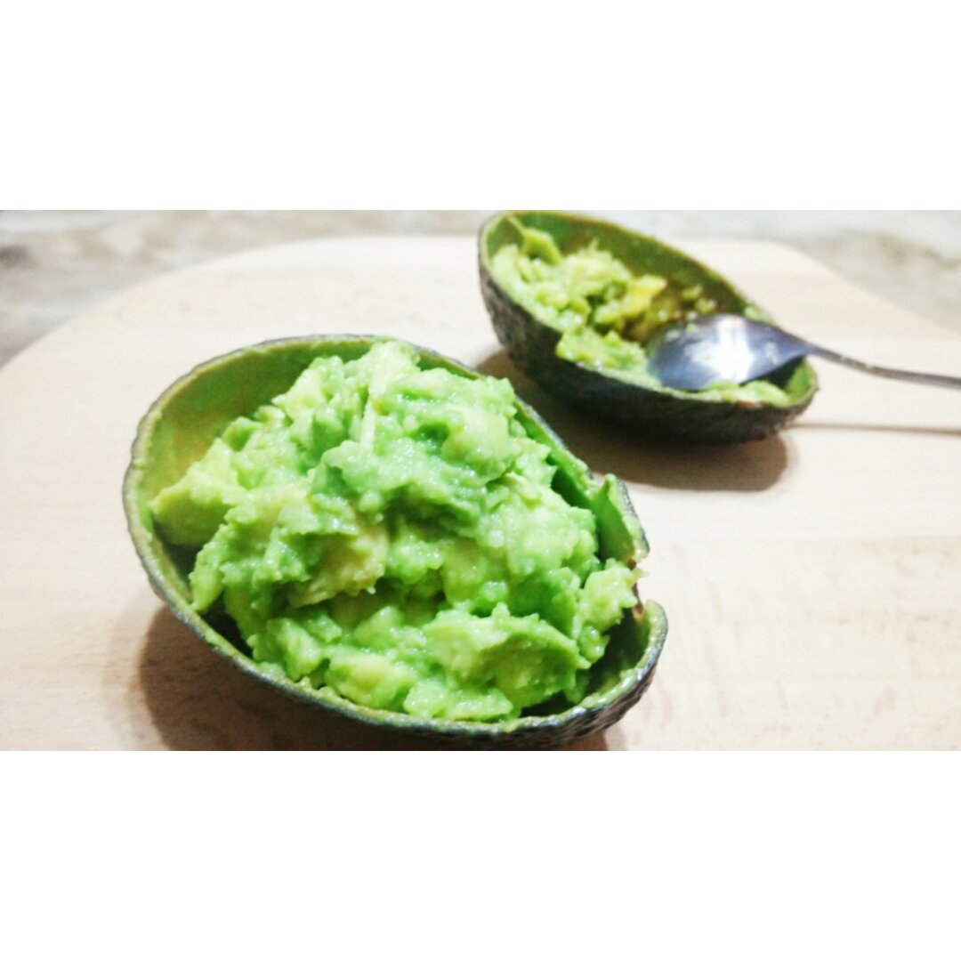 白糖拌牛油果（牛油果冰淇淋）