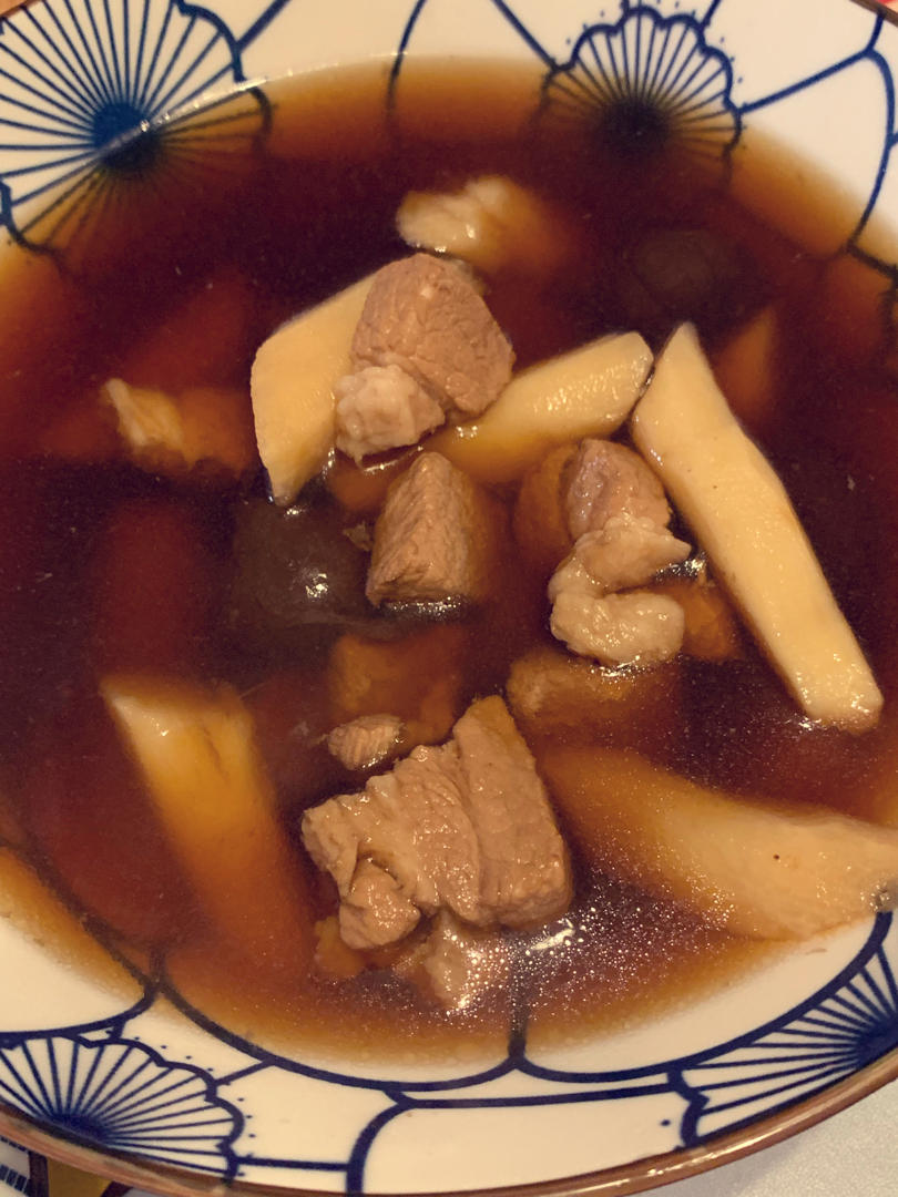 黑蒜淮山瘦肉汤