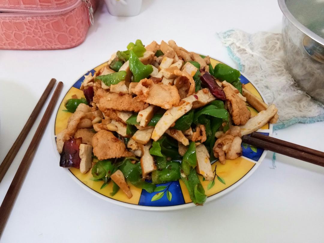青椒豆干炒肉丝