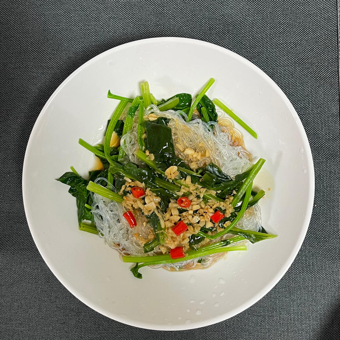万能凉拌菜料汁（凉拌菠菜粉丝）