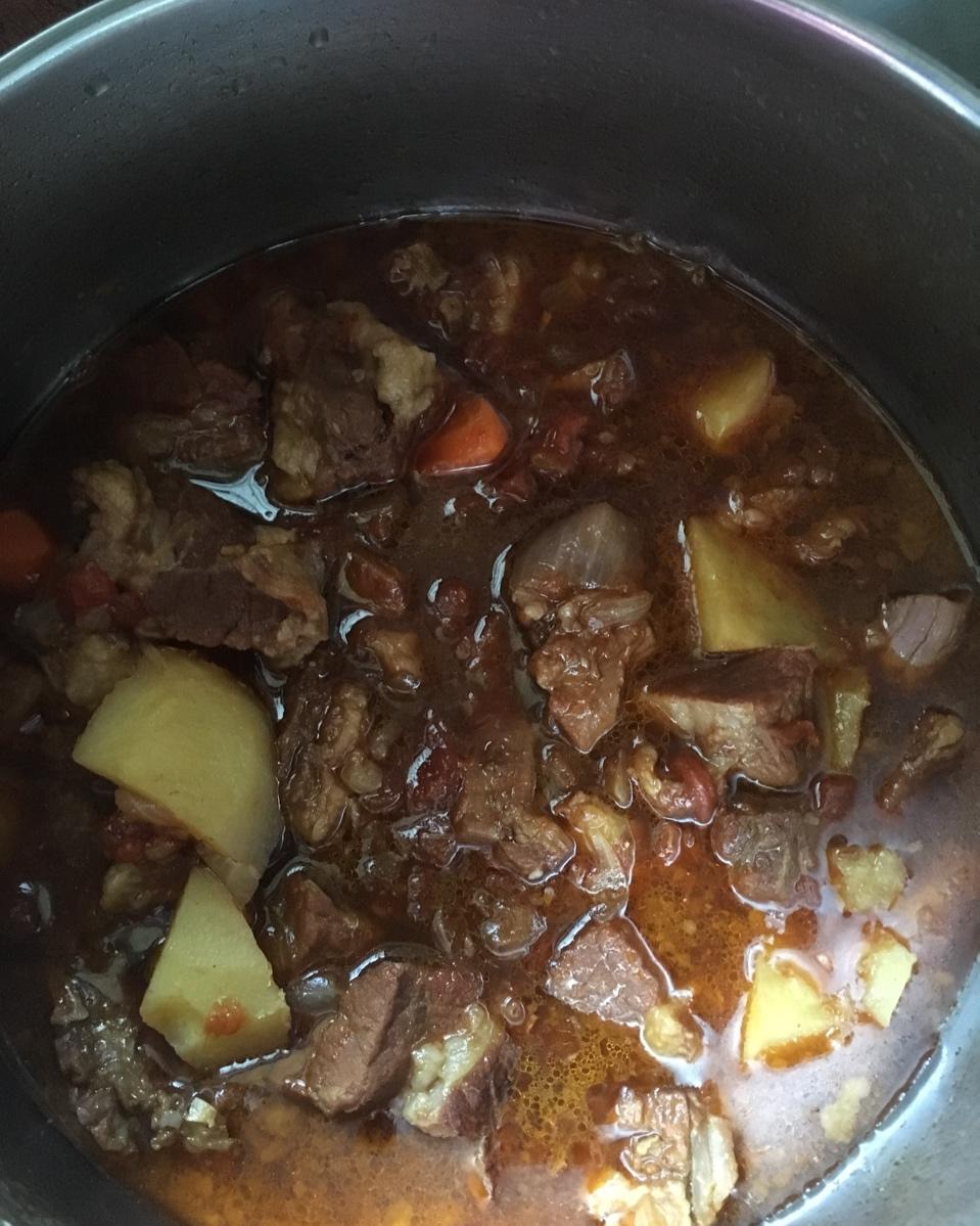 一个话唠包教包会的香浓红烩牛腩
