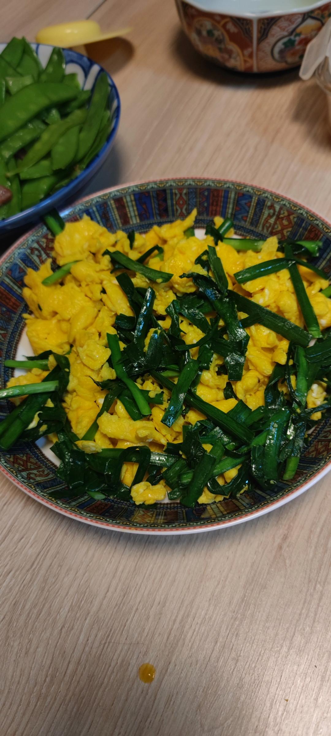 韭菜炒鸡蛋——三分钟快手下饭菜 掌握火候的秘诀
