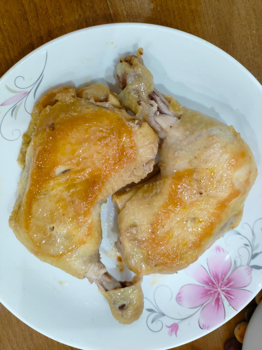 嫩滑的盐焗鸡腿