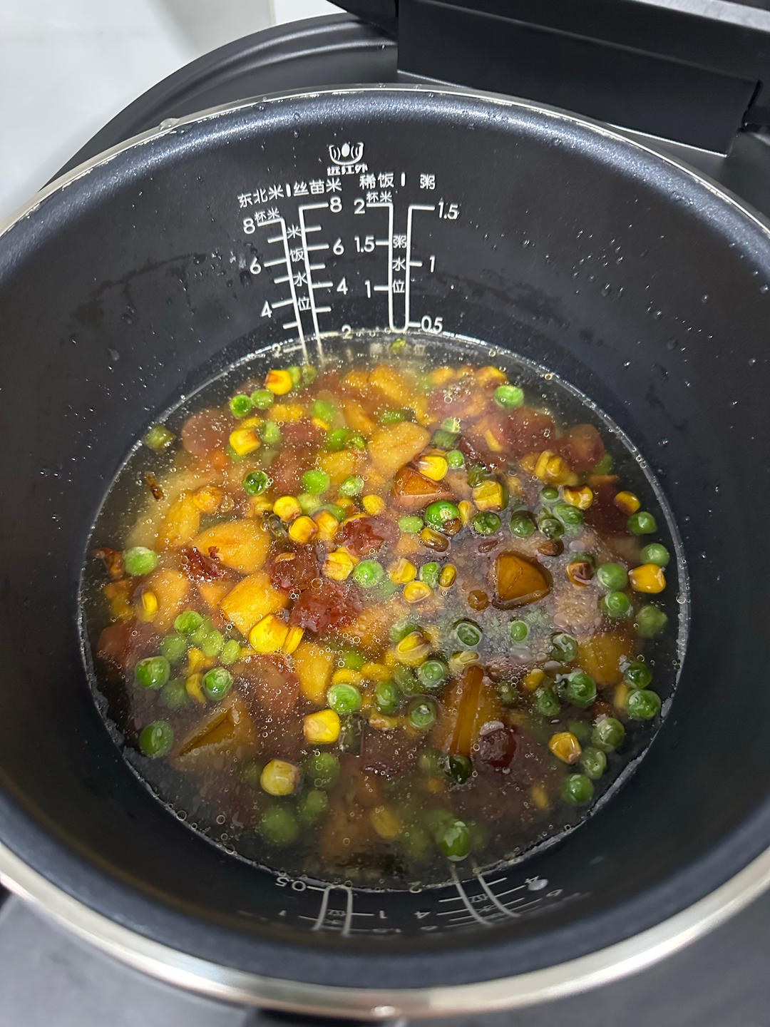 懒人必备～电饭煲腊肠焖饭