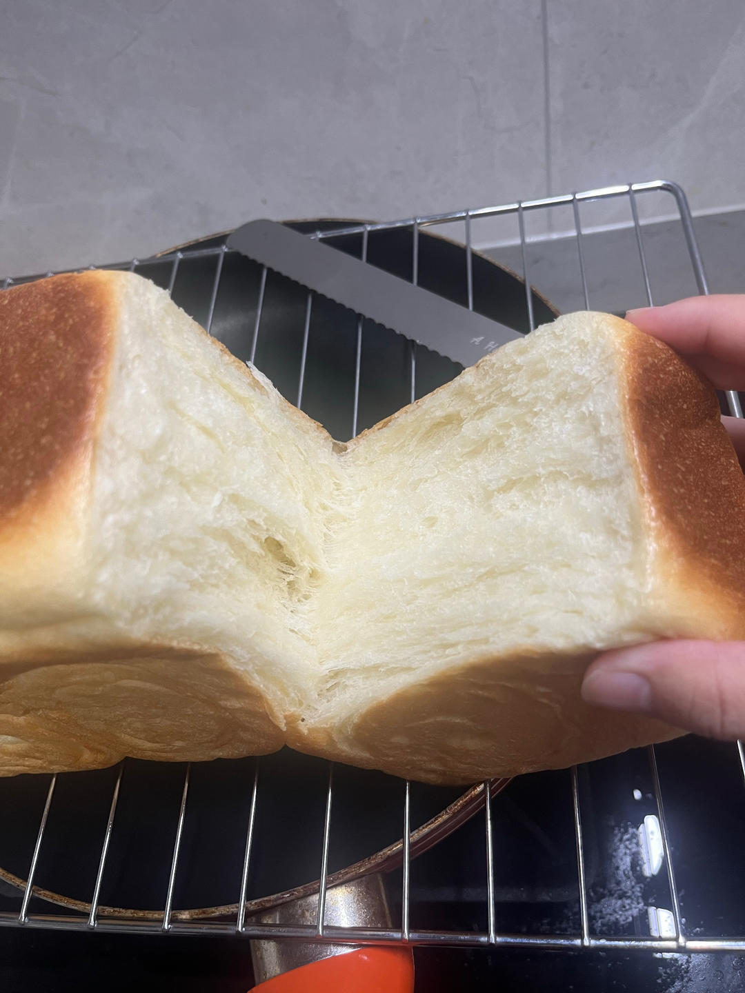 软到拿不起来的生吐司