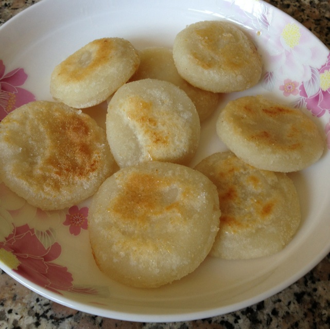 火星猫做过糯米甜饼又做了一次,这次用的白糖,也很