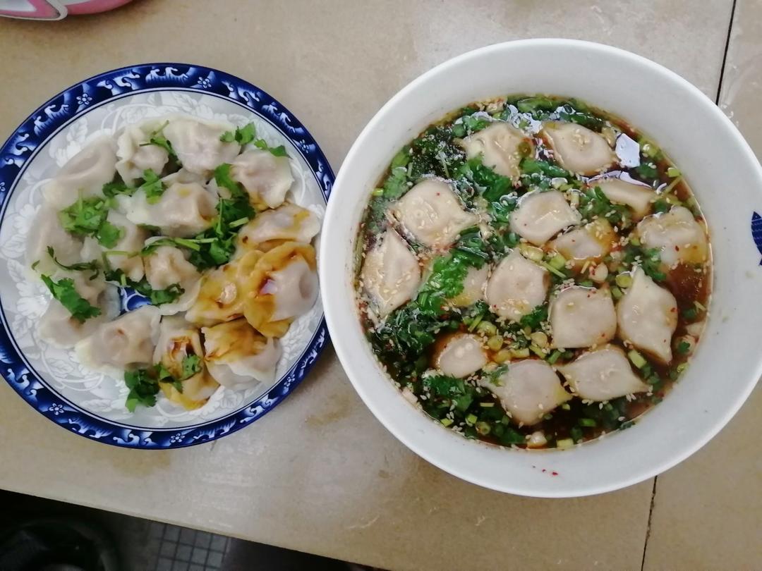 酸汤饺子