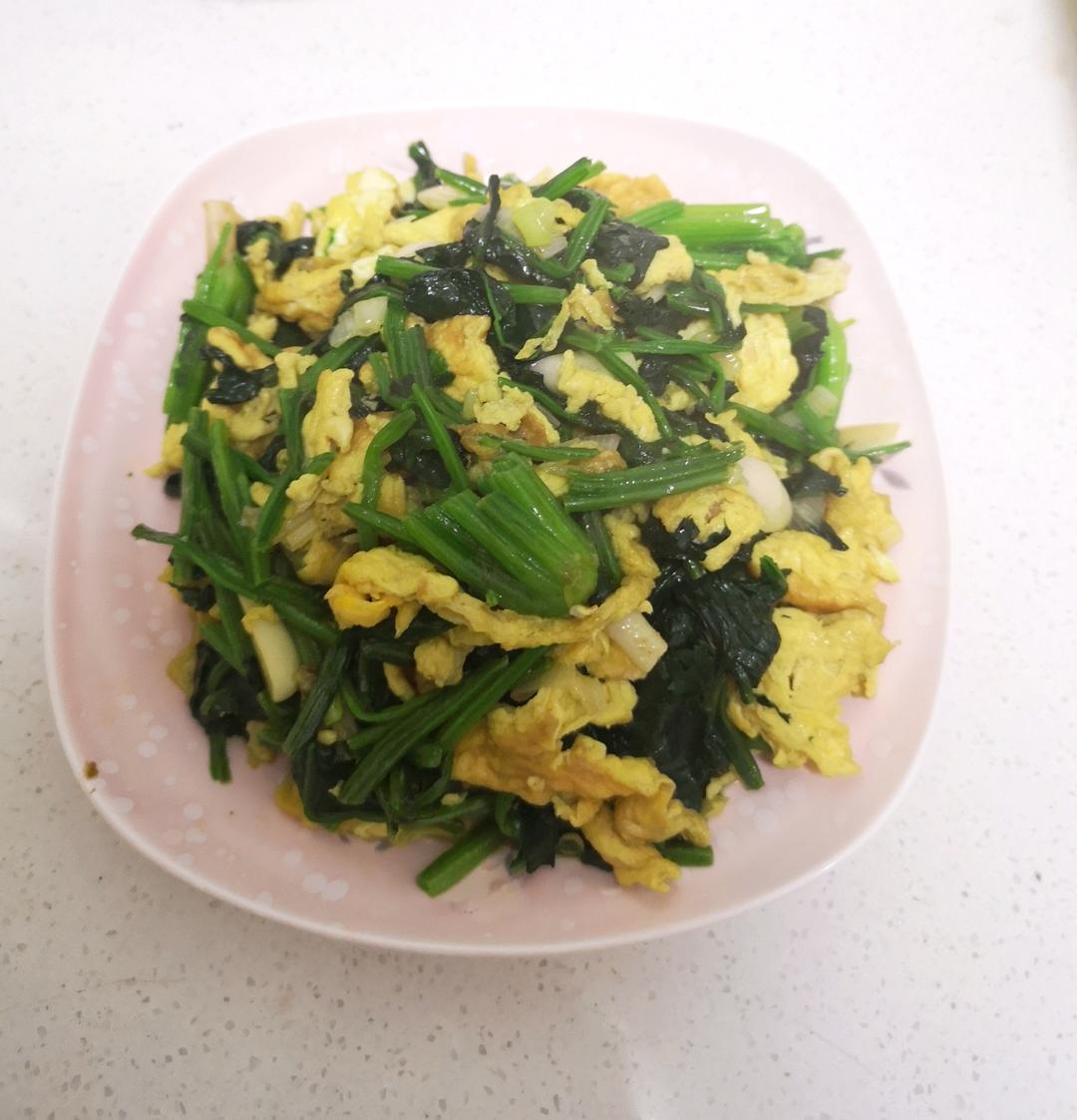 菠菜炒鸡蛋